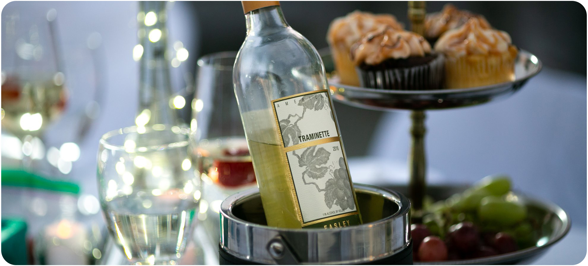 43299257_10156768923456823_7518244529711874048_o Easley Winery served their Traminette at the 2018 Diner en Blanc, hosted at the Indianapolis Motor Speedway.